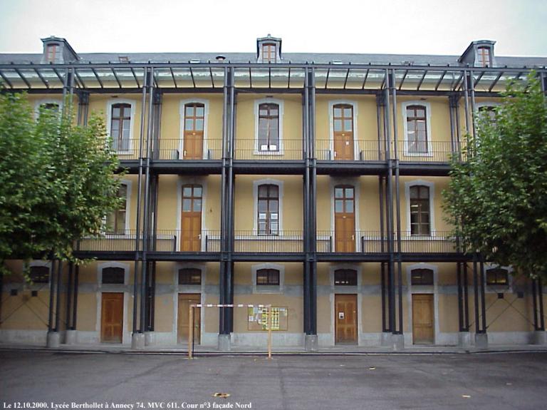 Lycée de garçons, actuellement Lycée Claude-Louis-Berthollet