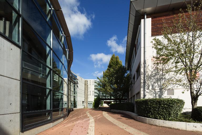 Lycée d'enseignement général et technologique Robert-Doisneau