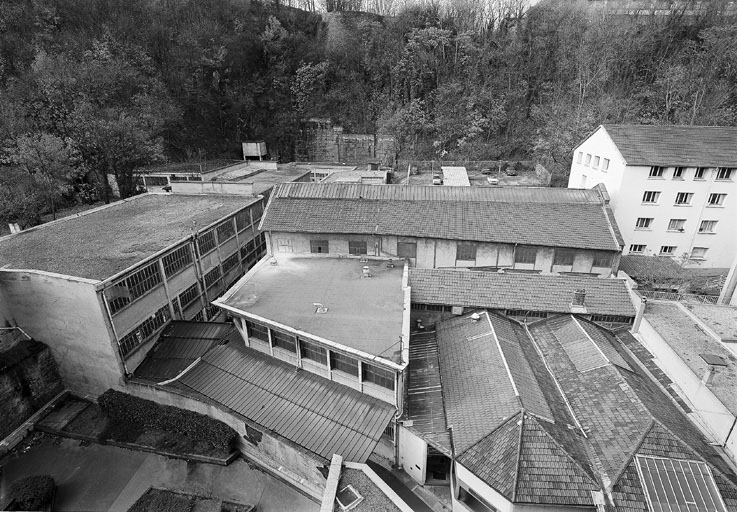 Usine de bougies dite Dousselin puis Usine de détergents dite Nab actuellement parc d'activité