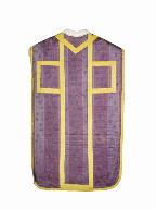 ensemble d'une chasuble, deux dalmatiques, une étole, deux manipules : ornement violet