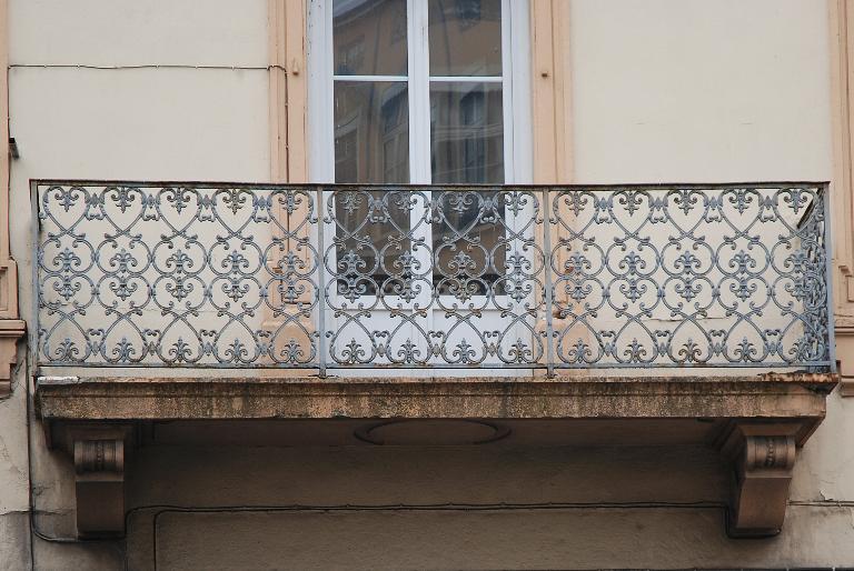 Immeuble associé à une fonderie, puis à un garage automobile