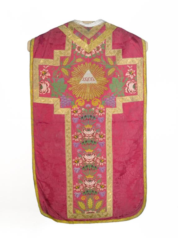 chasuble, voile de calice, étole, manipule, bourse de corporal : ornement rouge