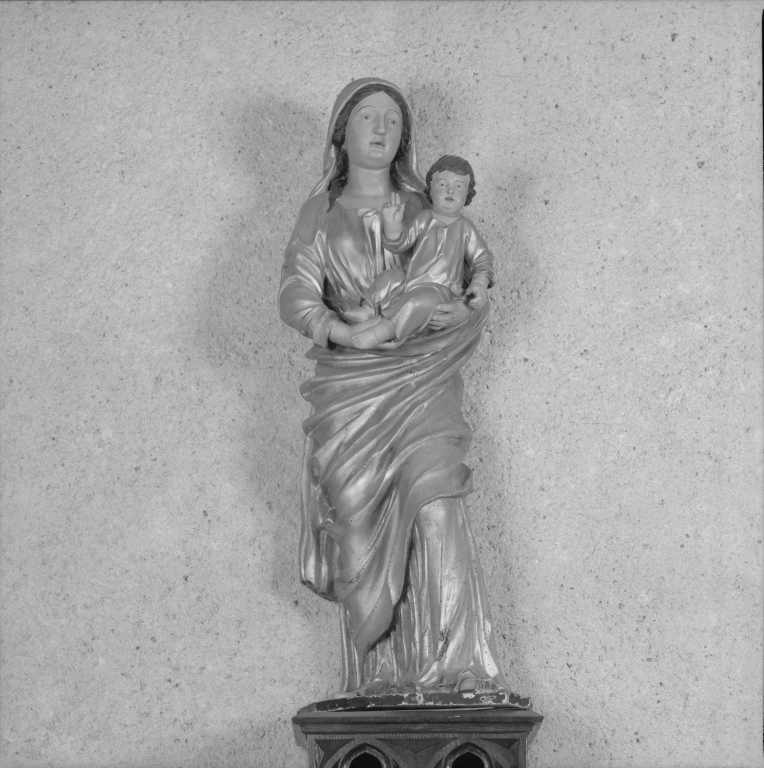 Statue de la Vierge à l'Enfant