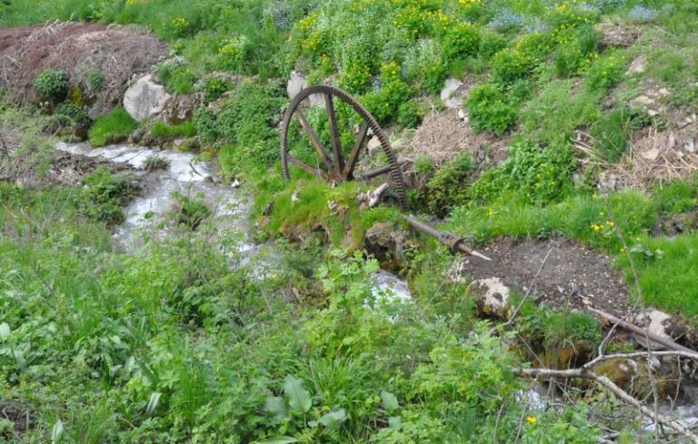 Forge puis moulin à farine et scierie Santon actuellement logement