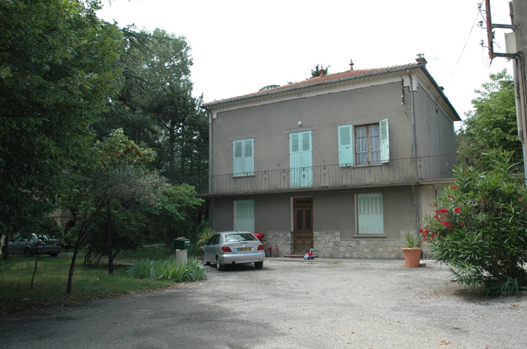 Usine de chaudronnerie dite société Eysséric fabrique d'alambics et de construction métallique