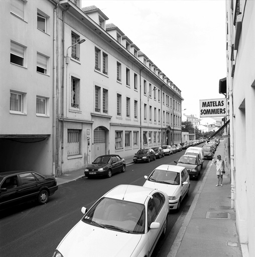 Usine textile AGB Albert Godde-Bedin et Compagnie puis Mondon et Cie actuellement école professionelle dite maison des compagnons du tours de France