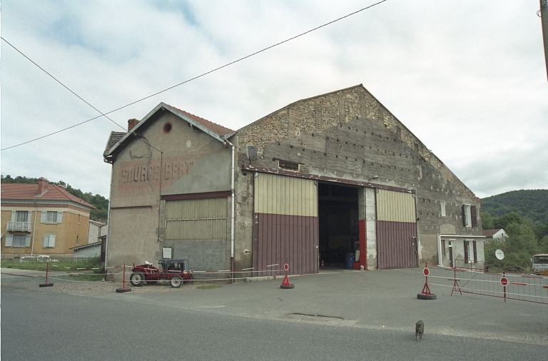 Usine de mise en bouteilles des eaux minérales, dite Etablissement des eaux de la société Bertrand