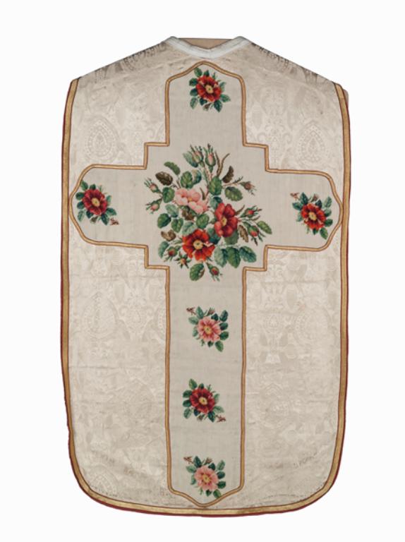 chasuble, étole, manipule, voile de calice, bourse de corporal : ornement blanc