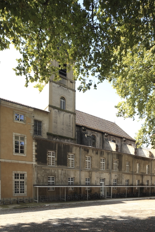 Collège de Tournon, puis école royale militaire, école centrale, collège communal, collège royal, lycée impérial, lycée de garçons, actuellement lycée Gabriel-Faure