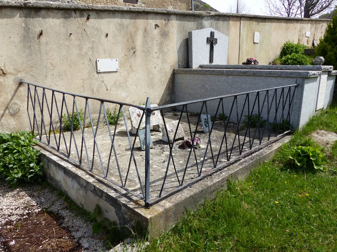 Cimetière de Barret-de-Lioure