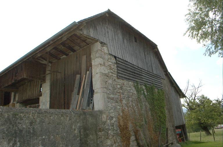 Ferme, puis ensemble de deux fermes