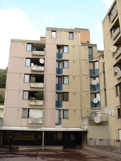 Immeubles d'habitation à loyer modéré puis école maternelle Jean Marcel