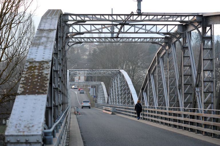 Pont routier de Pougny, ou pont routier de Chancy