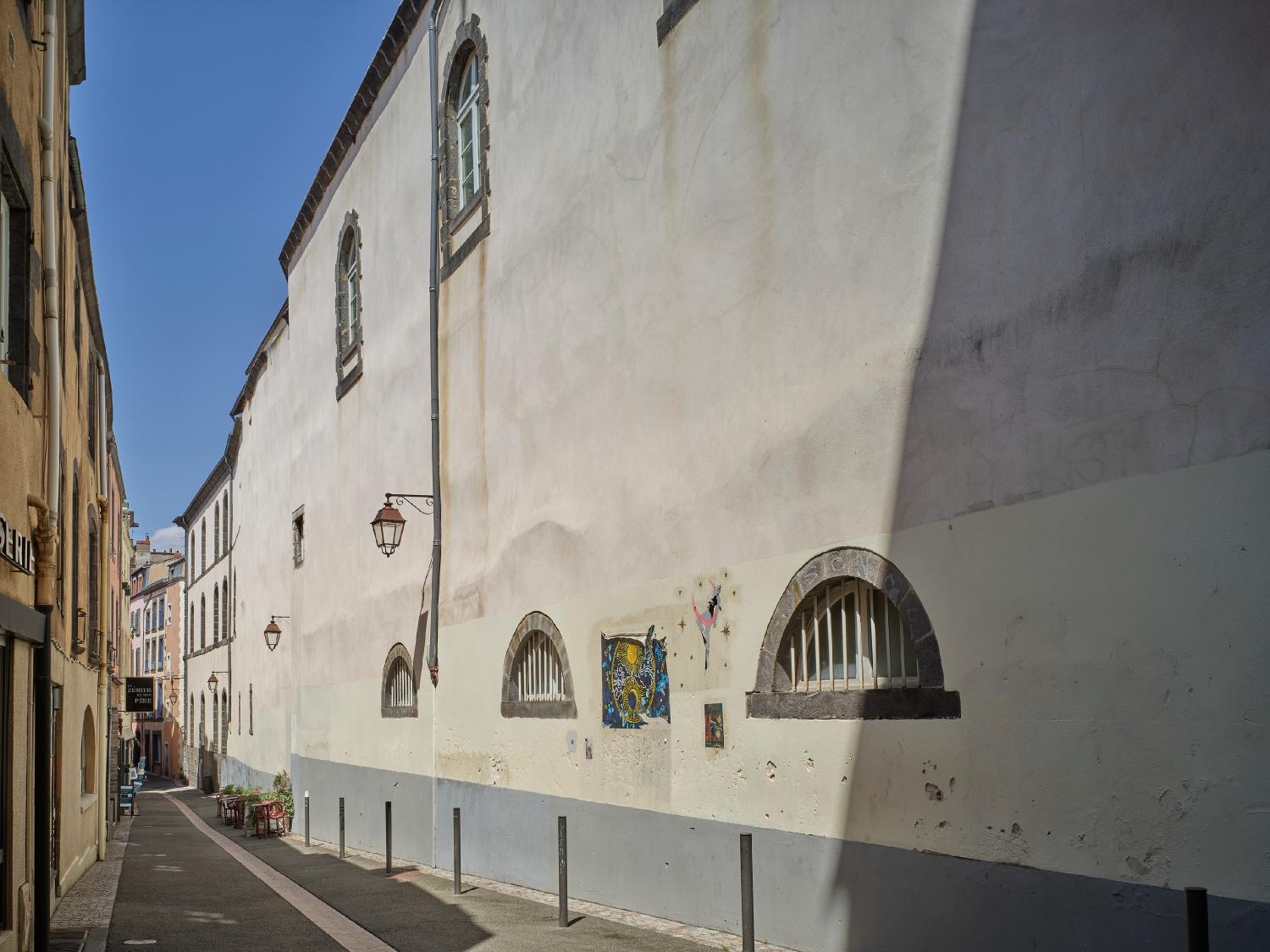 Collège des jésuites de Clermont dit collège royal ou Grand collège ; institut national ; école centrale ; lycée ; collège royal ; lycée impérial ; lycée de garçons dit lycée Blaise-Pascal ; centre culturel Blaise-Pascal et conservatoire Emmanuel-Chabrier