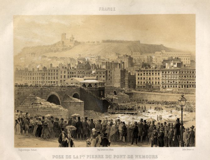 Pont de Saône, de Pierre ou du Change, puis de Nemours