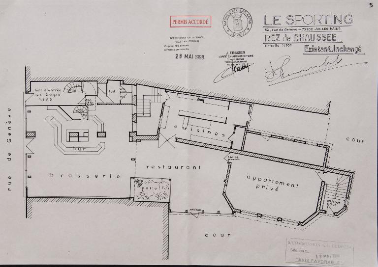 Hôtel de voyageurs, dit Hôtel meublé Guichard-Garin, puis Maison meublée Guerrier-Garin et Hôtel-Pension Guichard, puis Hôtel de Russie et des Colonies, puis Hôtel Sporting-Belmont, puis Hôtel Sporting, actuellement immeuble