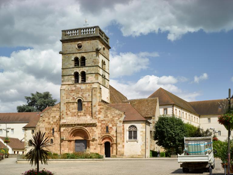 église paroissiale Saint-Pierre