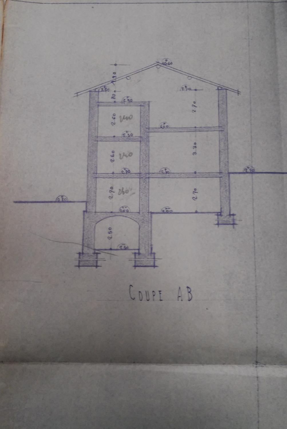 Ensemble de maisons de la reconstruction à Bessans