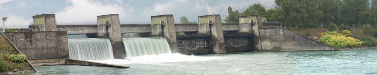 Barrage de retenue de Champagneux ou barrage de retenue de Brenier-Cordon, centrale hydroélectrique ; pont routier
