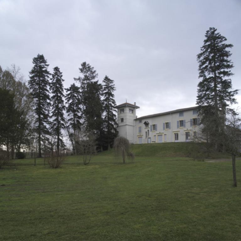 chateau de la tour d'auvergne