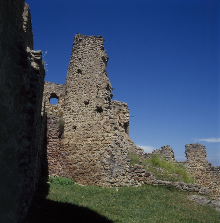 Château fort de Couzan