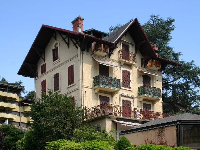 Maison, les Eglantiers