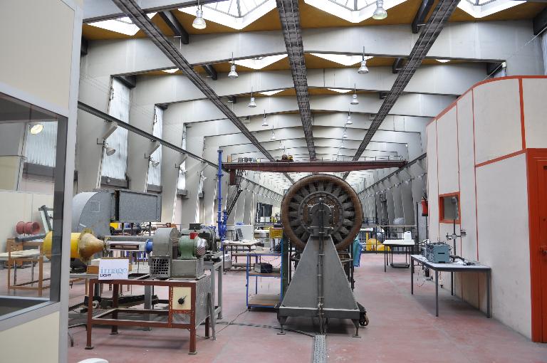 Hall mécanique J. Jacquard de l'INSA Institut Nationale de Sciences Appliquées, site de la Doua-Villeurbanne