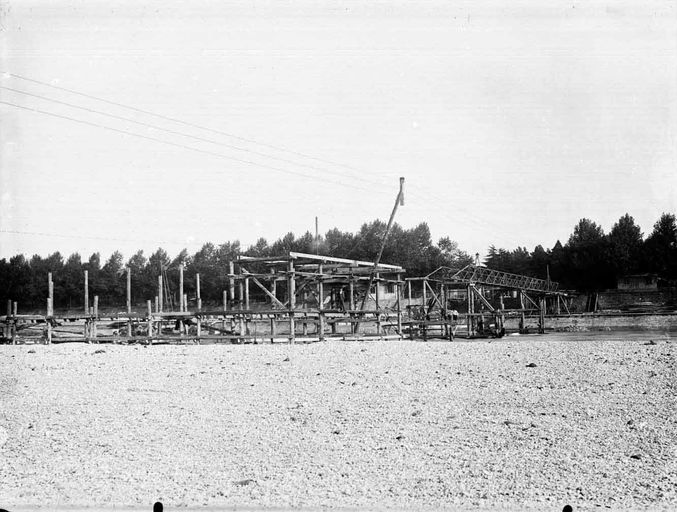 Pont routier de la Boucle, puis pont routier Winston-Churchill (détruit)