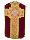 ornement rouge : chasuble