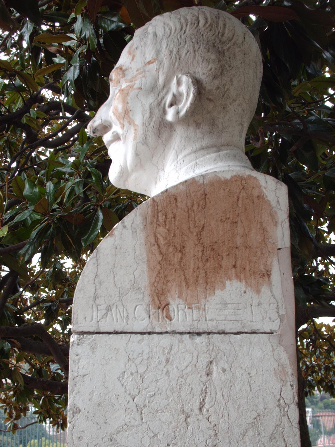 Monument à Pétrus Sambardier