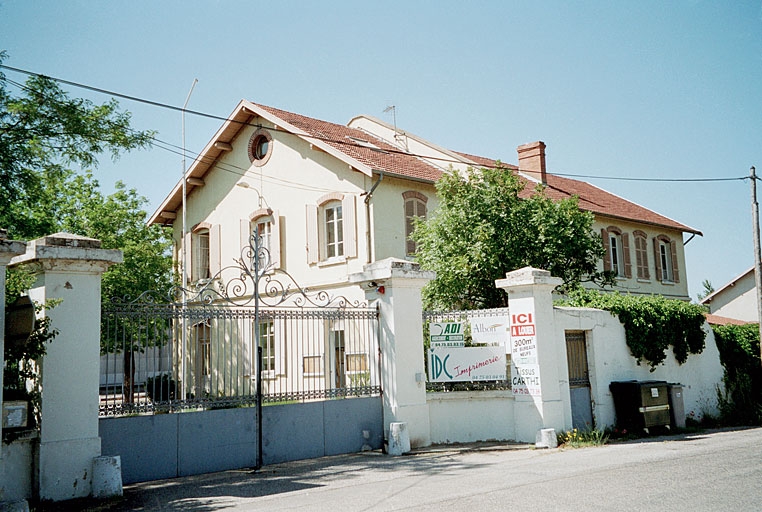 Usine d'ouvrages en amiante Everitube puis Pont-à-Mousson