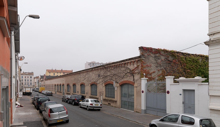 Usine de cycles Dexter puis Cie générale des magnétos puis Tréfilerie de Lyon Sté des laminoirs d'Alsace actuellement parc d'activité