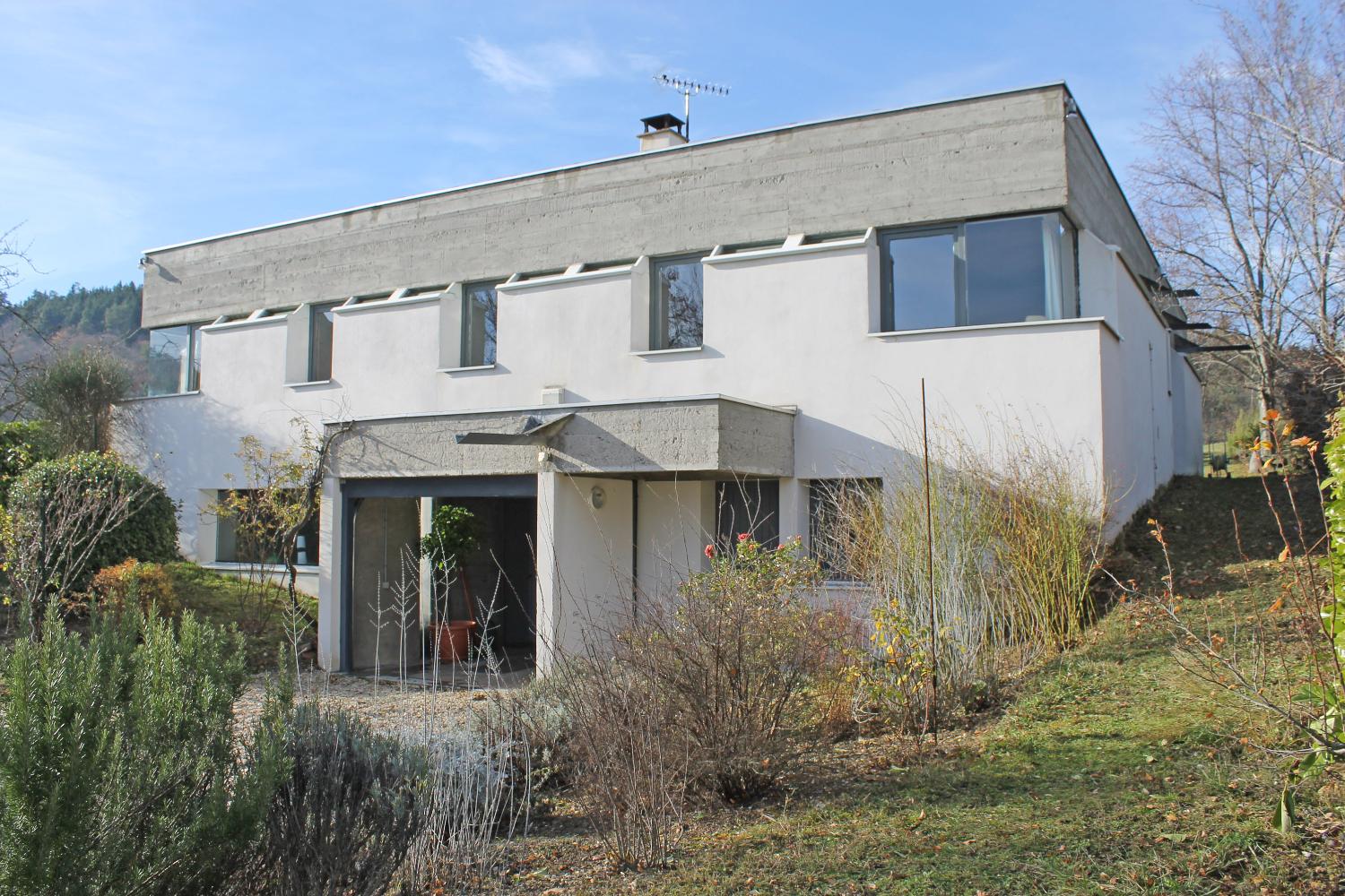 ARCHI XXE siècle (Présentation de l'étude CAM) :  maisons mono-familiales des années 1945-1975 situées sur les 21 communes de Clermont Auvergne métropole. 2021-2023.