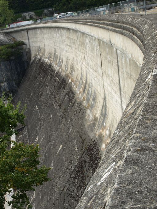 Barrage et centrale hydroélectrique de Génissiat