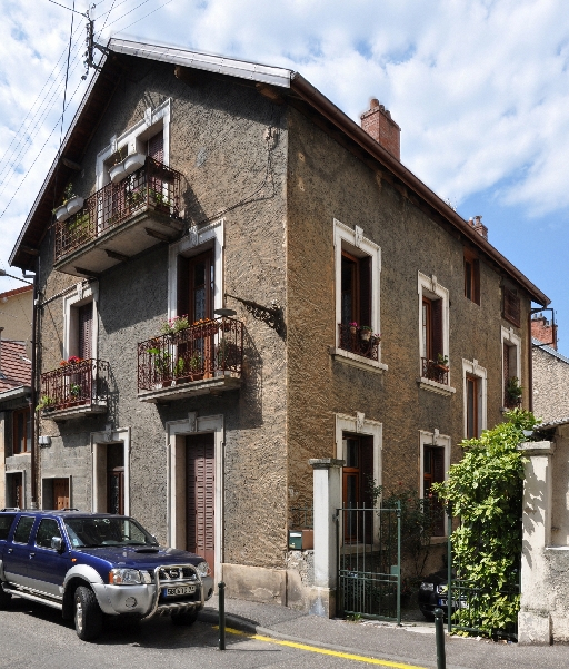 Maison et atelier de serrurerie, actuellement maisons