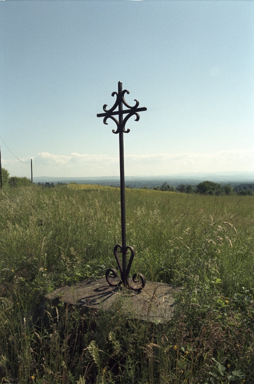 Les croix monumentales du canton de Boën et de la commune de Sail-sous-Couzan