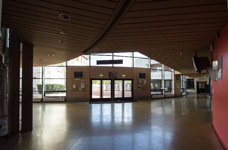 Lycée d'enseignement général et technologique Robert-Doisneau