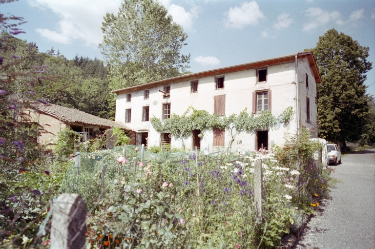 Moulin à pierre, puis usine de taille de marbre et de granit, dit Moulin d'Anzon