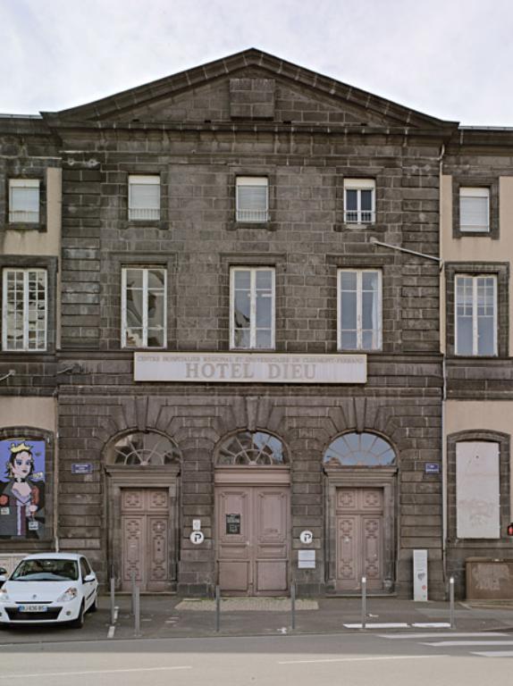 Hôtel-Dieu de Clermont-Ferrand : l'édifice de l'hôtel-Dieu