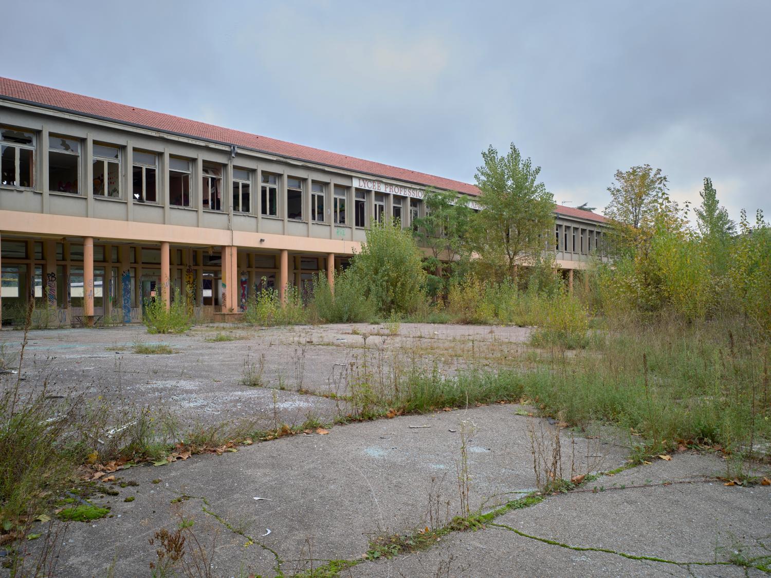 Collège d'enseignement technique, puis lycée professionnel Adrien-Testud, Le Chambon-Feugerolles, actuellement désaffecté