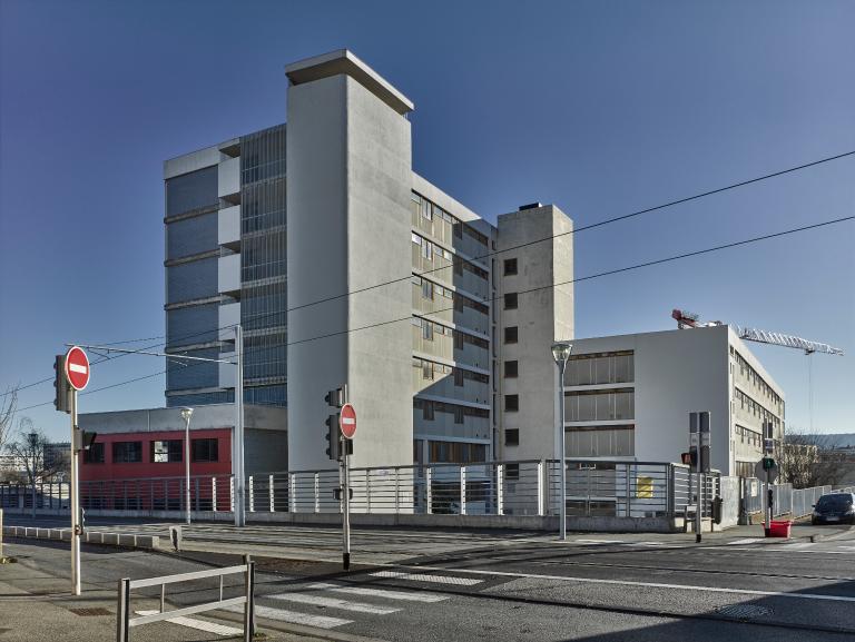 Lycée de jeunes filles de Montferrand, actuellement lycée d’enseignement général et technologique Ambroise-Brugière