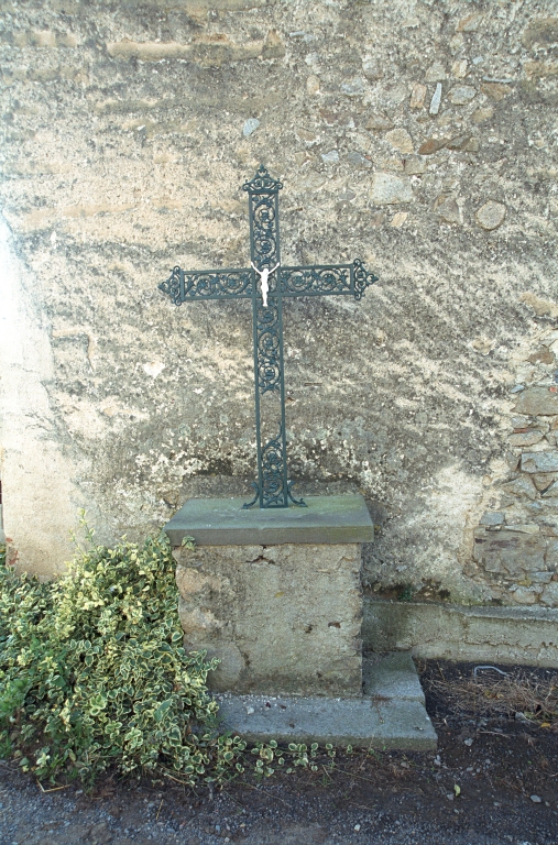 Les croix monumentales du canton de Boën et de la commune de Sail-sous-Couzan