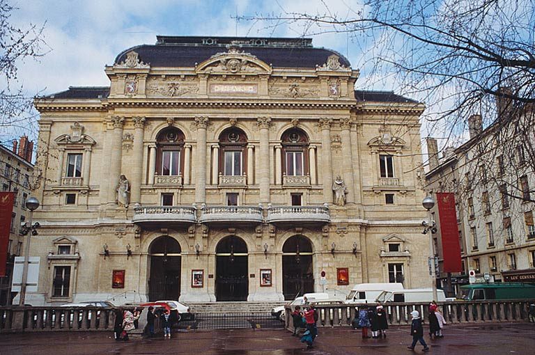 Théâtre dit École des mœurs républicaines, puis Théâtre des Variétés, puis Théâtre des Célestins