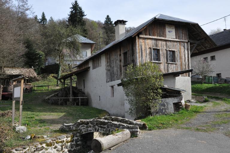 Moulin à farine de Chamousset actuellement espace de valorisation de l'association Montagne et Traditions