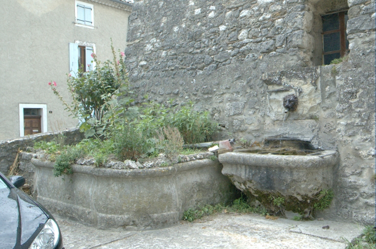 Les lavoirs du canton de Grignan