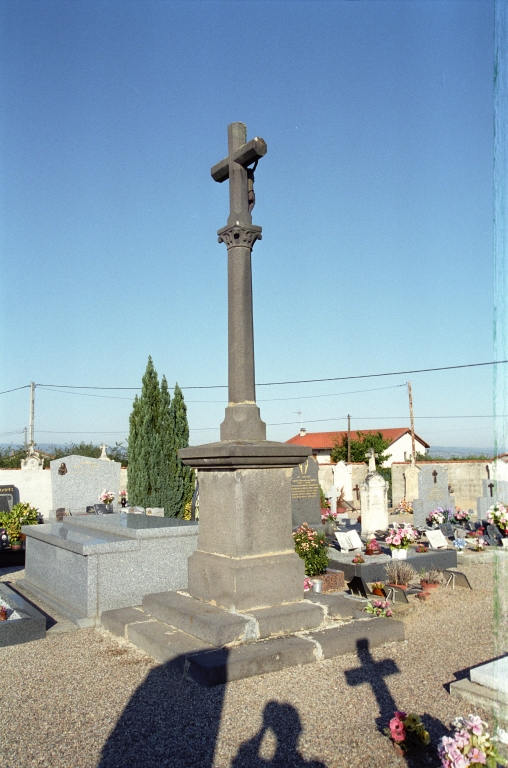 Les croix monumentales du canton de Boën et de la commune de Sail-sous-Couzan