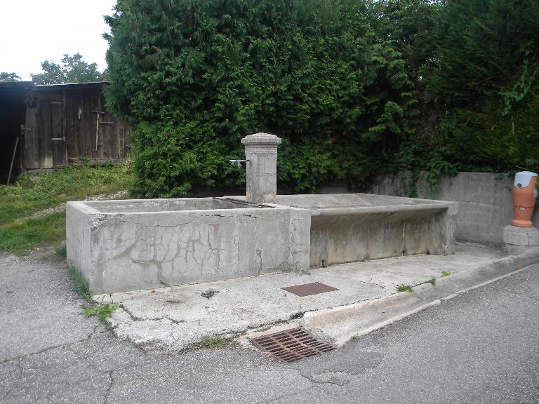 Fontaine lavoir