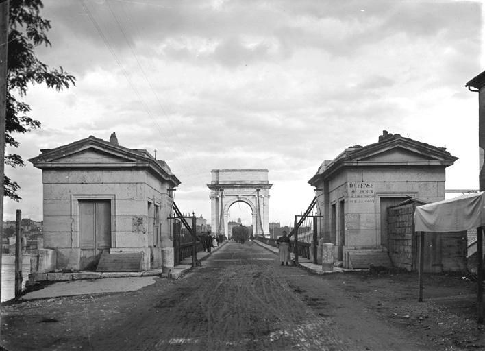 Pont de Valence aux Granges, ou pont suspendu de Saint-Péray (détruit)