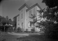 Maison de type V, Saint-Bernard, 381 chemin de la Bruyère, dite villa la Toute belle, façade sur jardin.