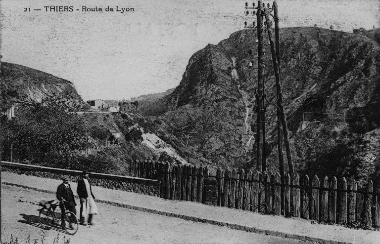 Route de Lyon (rue de Lyon et rue Carnot)